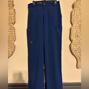 Navy blue Cherokee Infinity mens modern fit scrub pants. Medium.